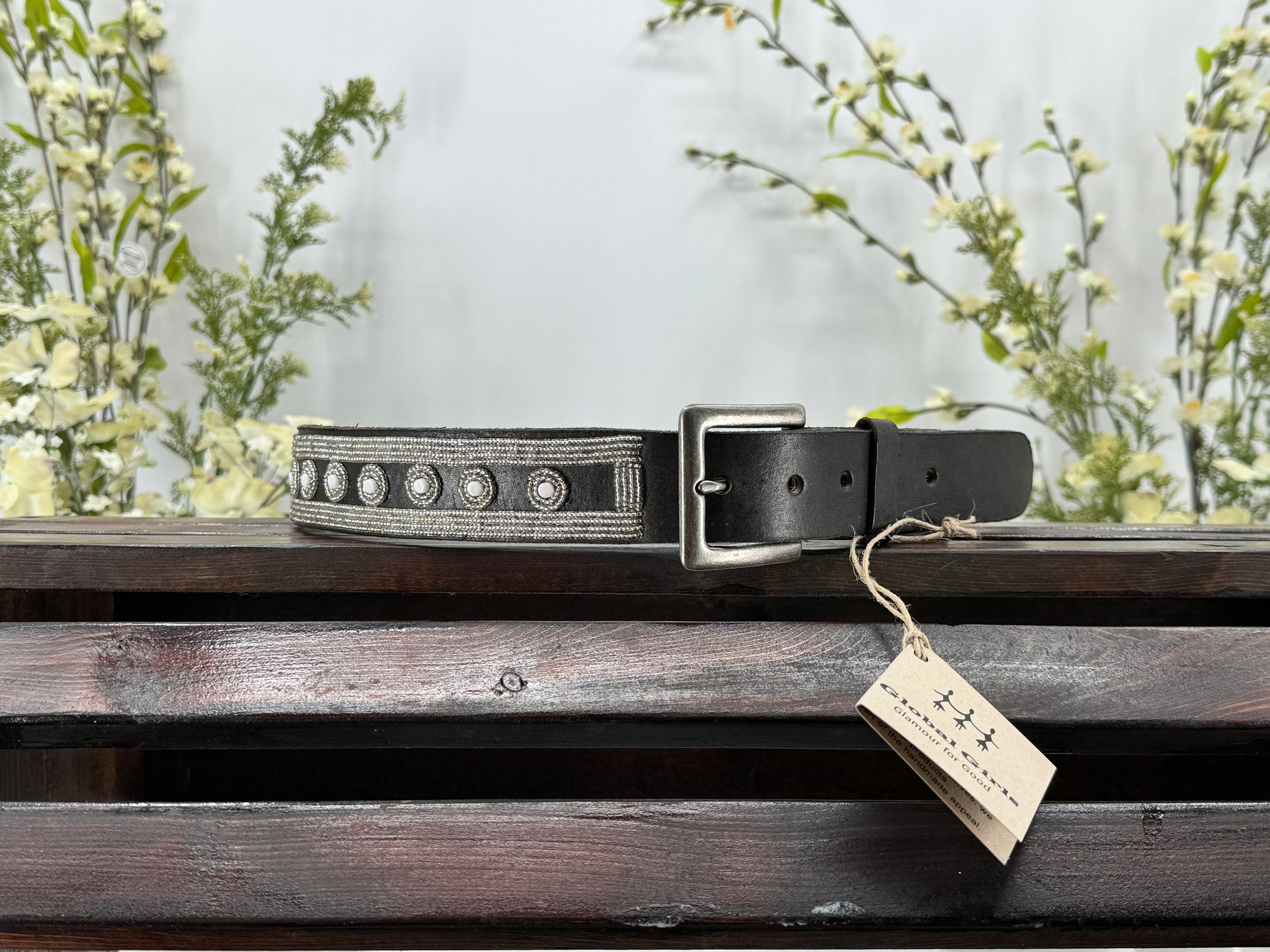 Vintage Size 36 Multi-Color Beaded Leather Belt
Global Girls 30 main image 4